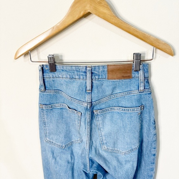 Madewell The Curvy Perfect Vintage Jean in Coney Wash: Destroyed Edition Size 23 - Picture 5 of 7